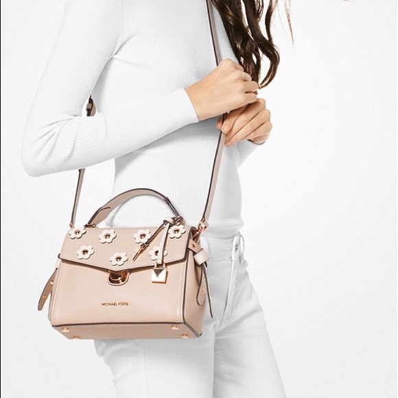 Never been used Michael Kors Handbag - Picture 3 of 4